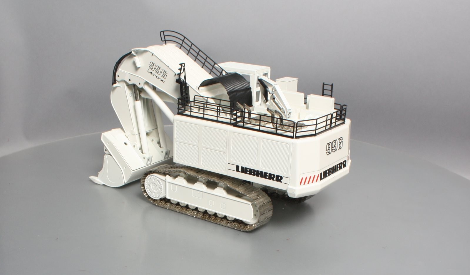Conrad 2811 1:50 Scale Diecast Liebherr Hydraulic Excavator R996 Litronic