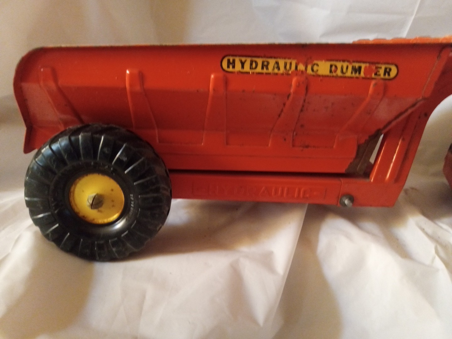 Nylint Dump Truck pressed steel hydraulic Haul Truck Dumper No. 4600 Orange