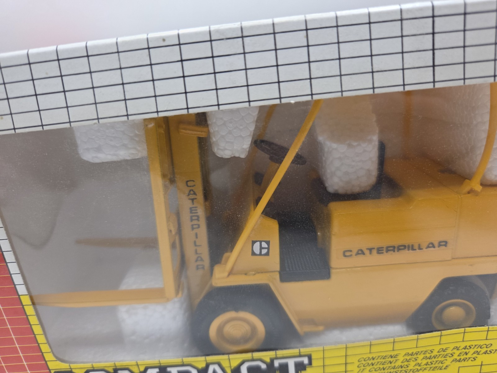 Joal 1:25 Diecast Caterpillar Compact Elevator Truck Series #215 NIB RL1