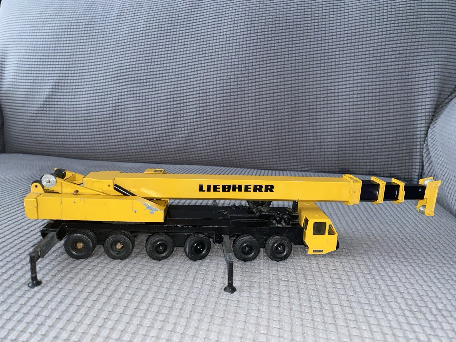 West Germany GESCHA LIEBHERR Mobile Crane w Continental Tires 12.5″