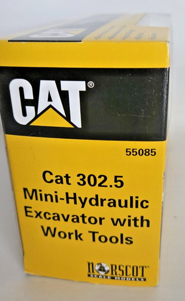 Norscot CAT 302.5 Mini-Hydraulic Excavator 1:32 Scale Die-Cast Model – No. 55085