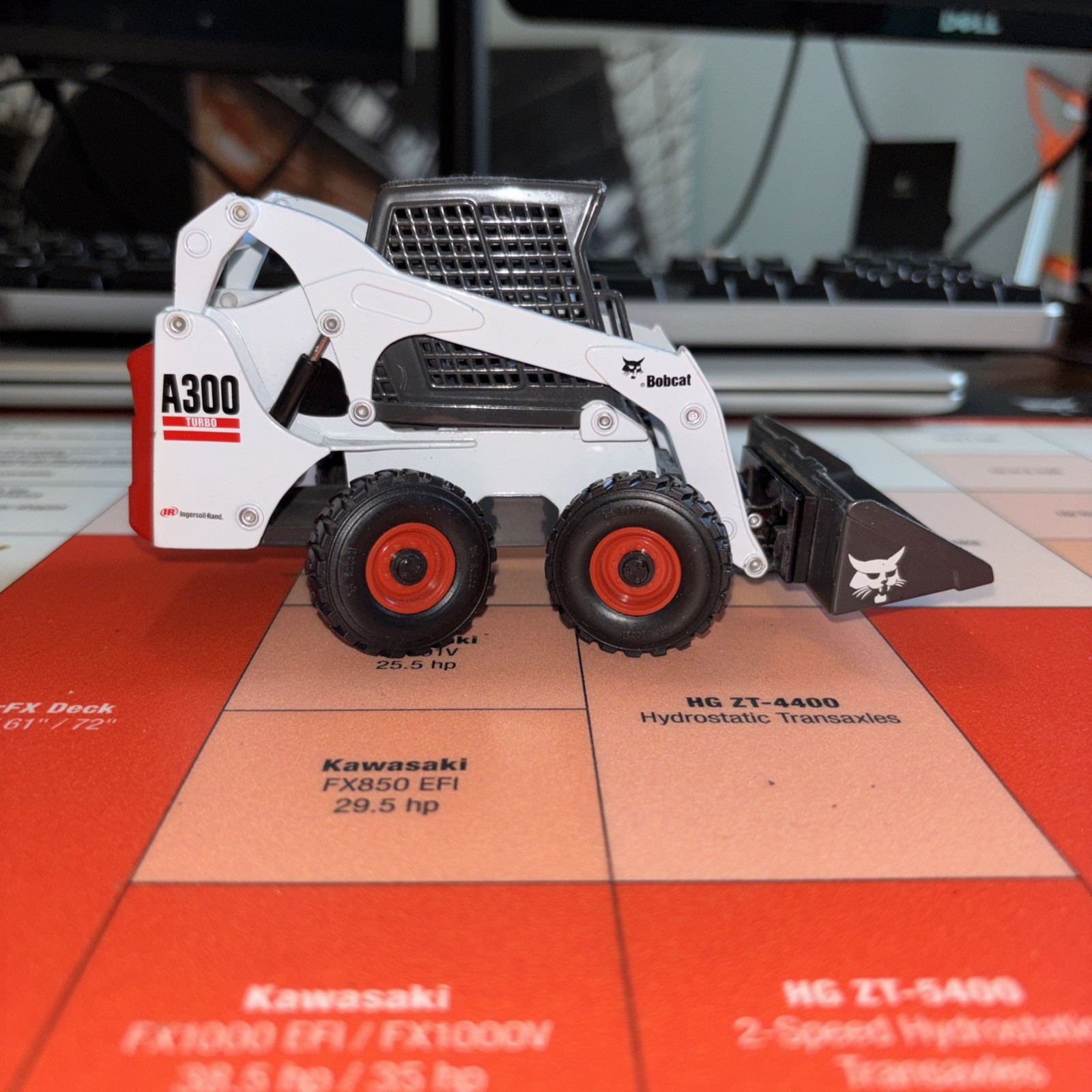 Bobcat A300 All-Wheel Skid-Steer Loader – Wan Ho 1:25 Scale Model No Box