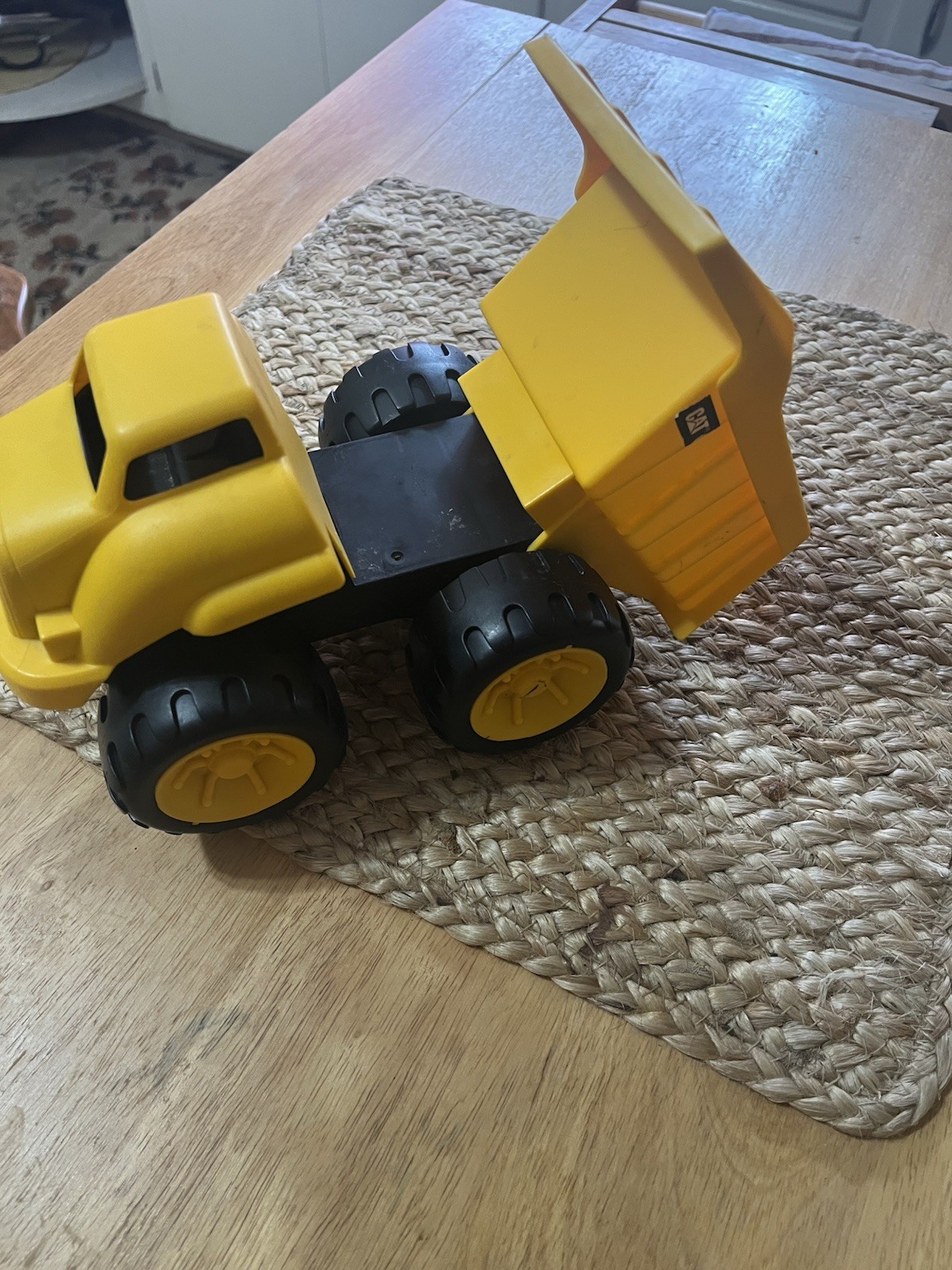 Caterpillar Dump Truck Cat Construction Sandbox Pretend Play Toy