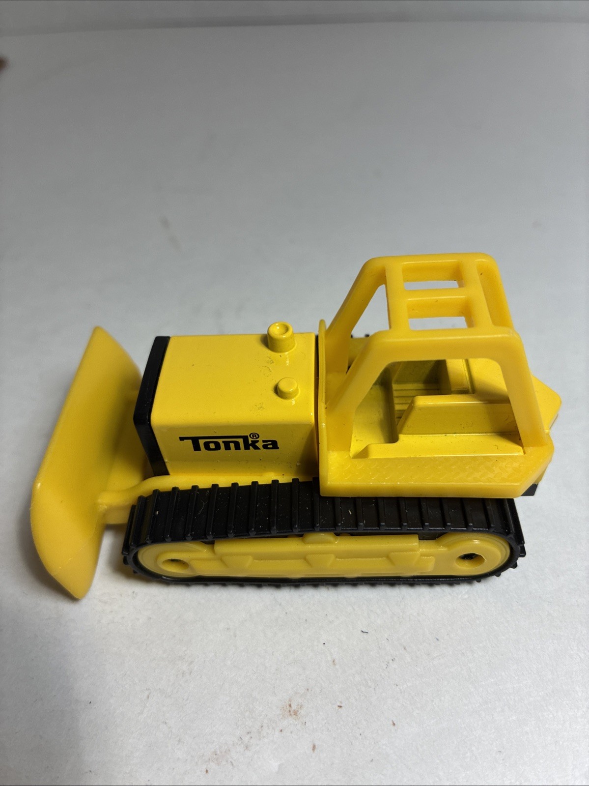 2020 Hasbro Tonka Metal Bulldozer 3″ Basic Fun Construction Toy