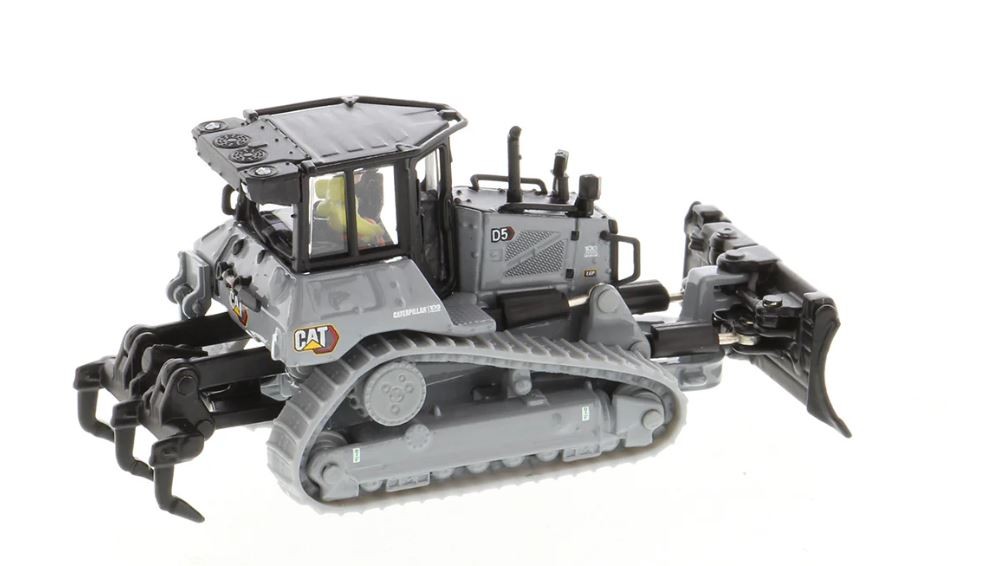 DIECAST MASTERS – Grey Construction Machinery with Folding Blade – CAT…