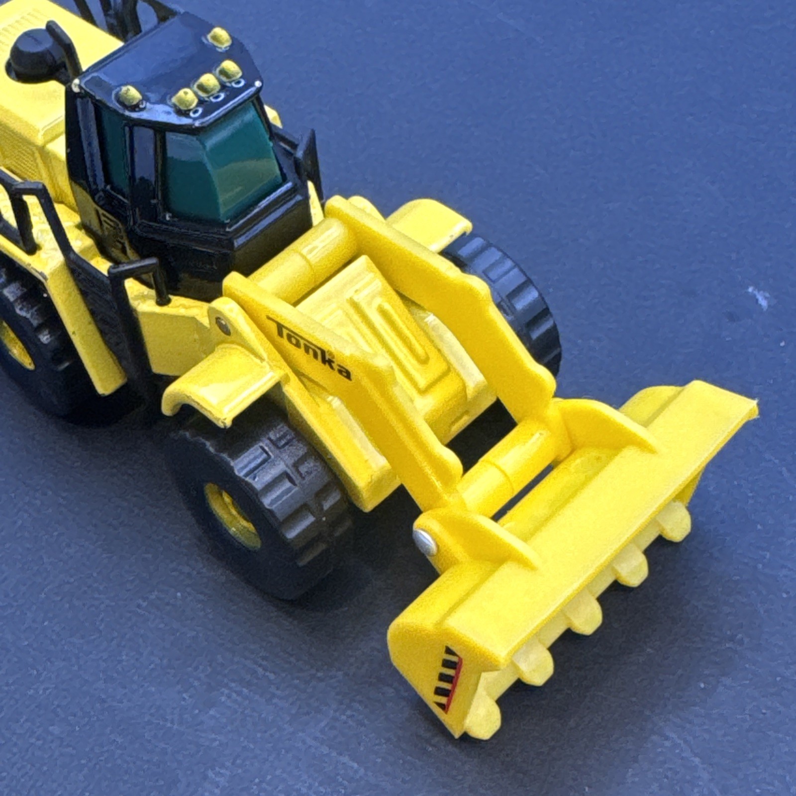 Tonka Diecast Front End Loader, Metal / Plastic Loose VGUC