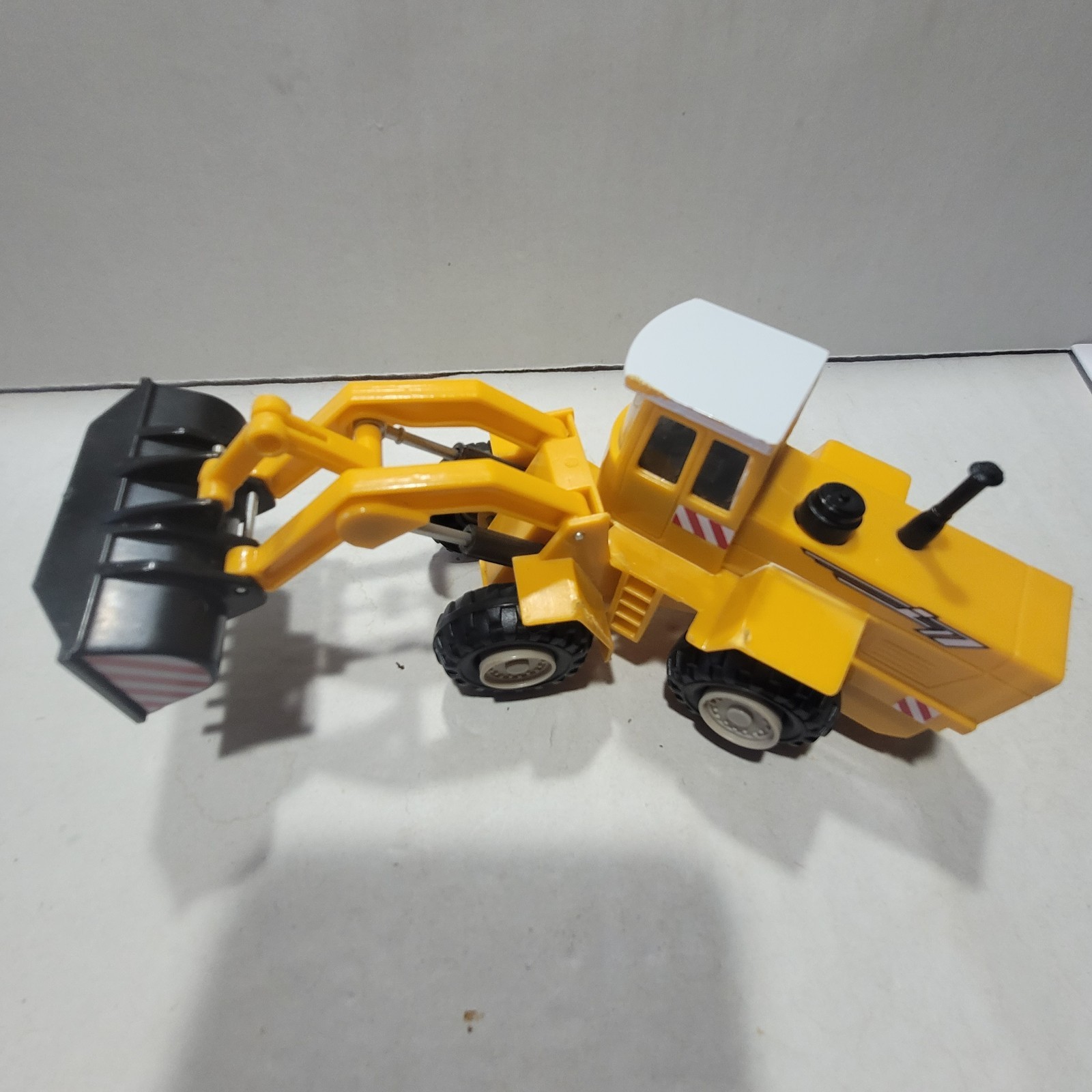 1998 KenToys Lot Of 3 Construction Vechicles Loader Cement Dump Trucks VGUC CB