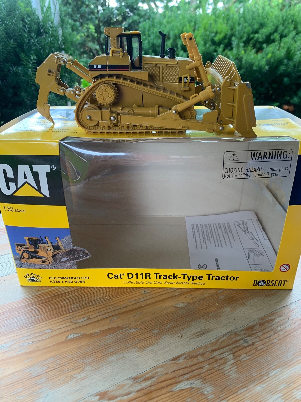Caterpillar Cat D11R Track-Type Tractor 1:50 Scale Model Die-Cast Norscot 55025