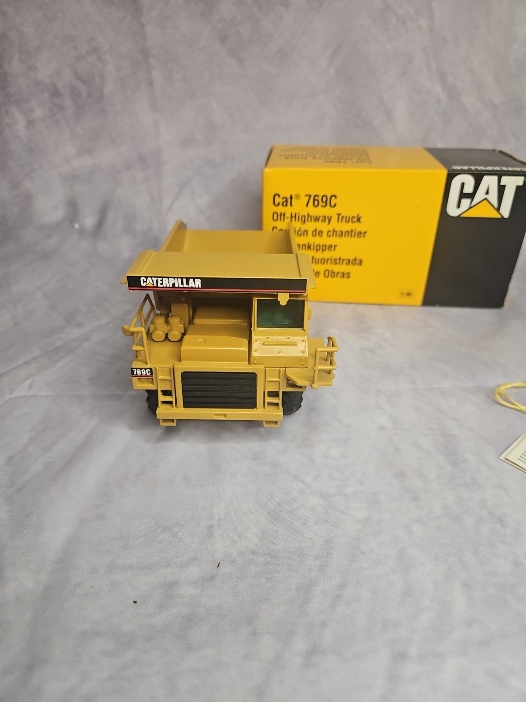 NZG 1:50 CAT 769C Dump Truck No.222 Die Cast Caterpillar Germany in box T44