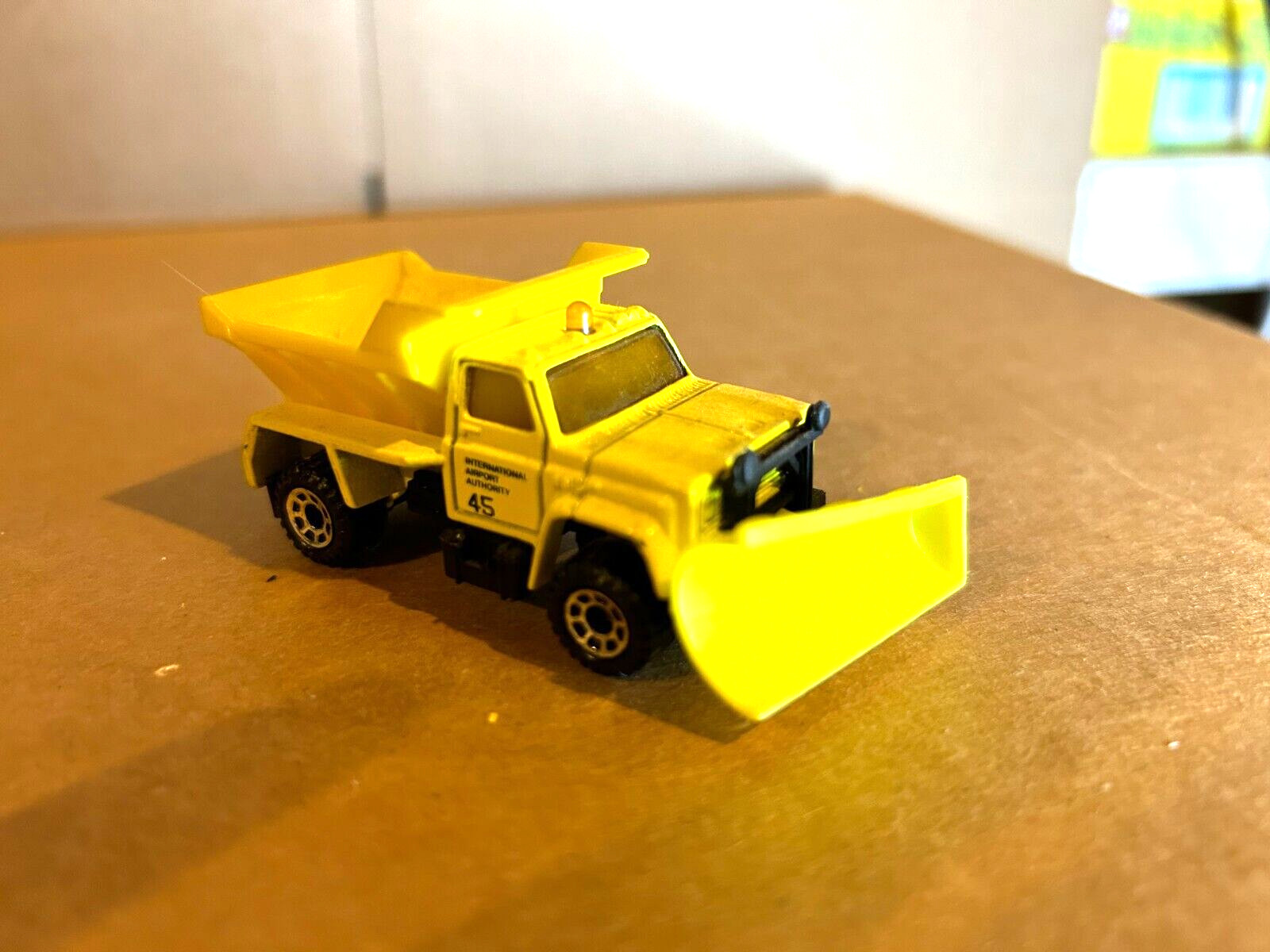 Matchbox #?? Chevy International Airport Authority Salt Spreader Plow Truck #45