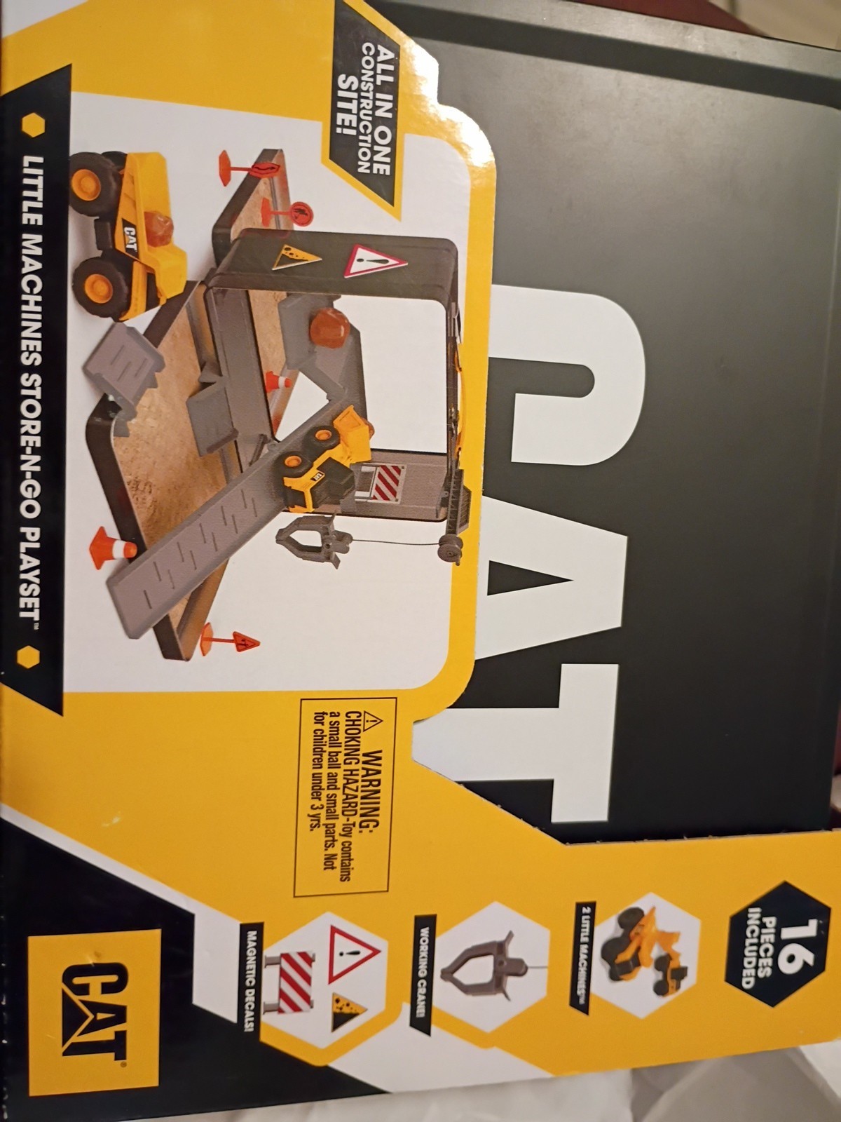 CAT ( Caterpillar ) Kids Little Machines Store N Go Playset Construction Site