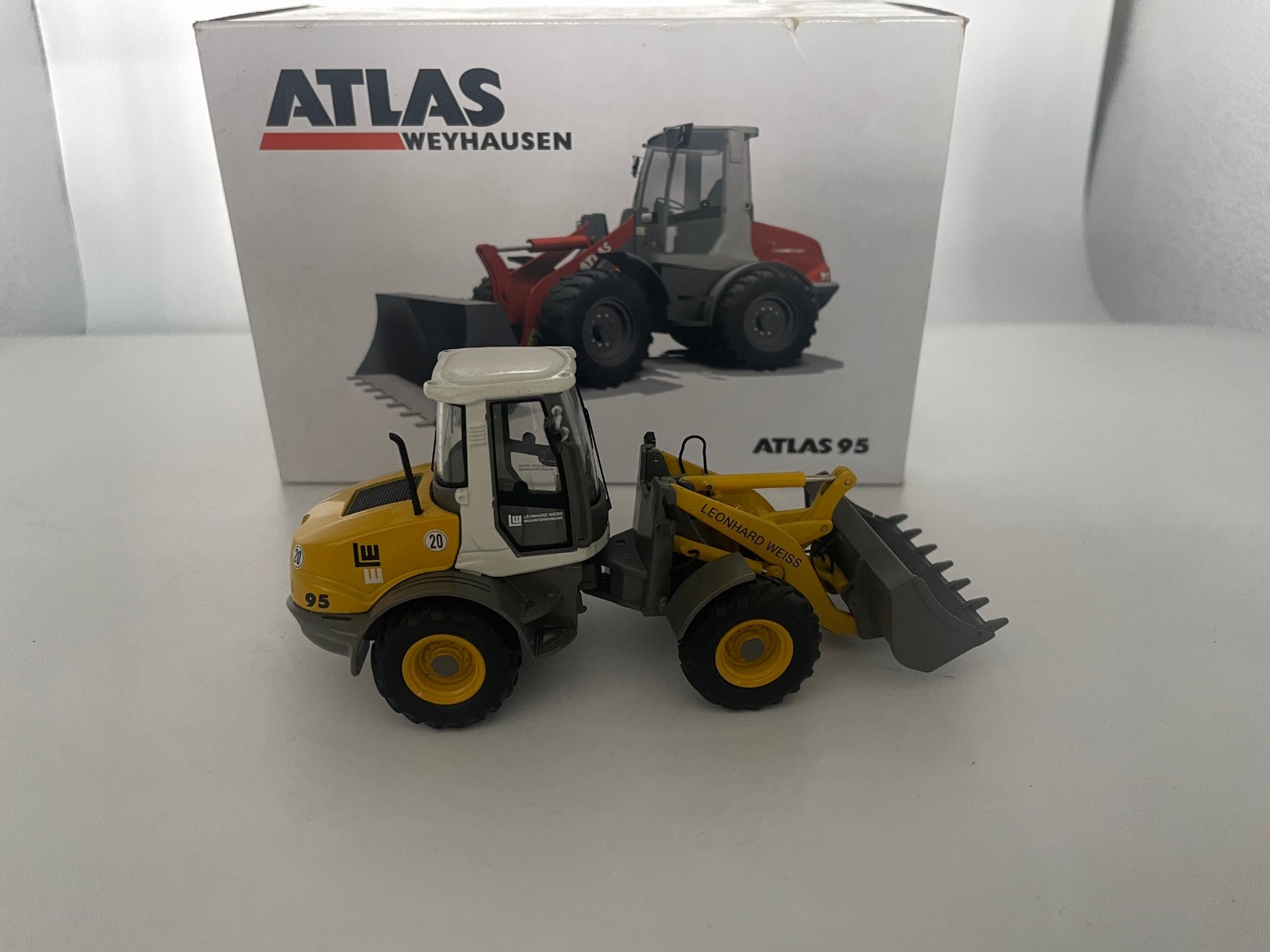NZG 1:50 DieCast Model Atlas 95 Weyhausen Wheel Loader Leonhard Weiss 640/02