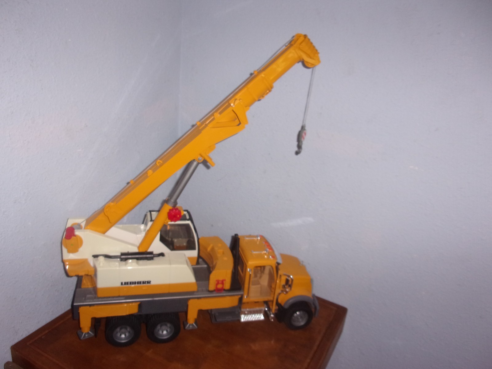 Bruder Mack Granite Liebherr Crane Truck 1/16 scale Mint 100% complete