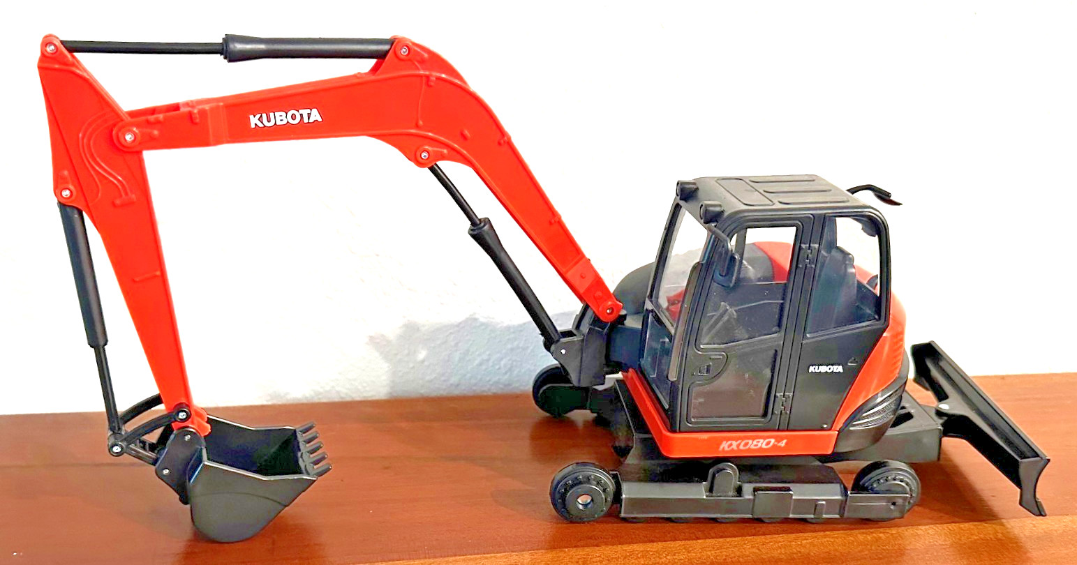 New Ray Orange 12″ Plastic Kubota KX080-4 Excavator Construction Vehicle