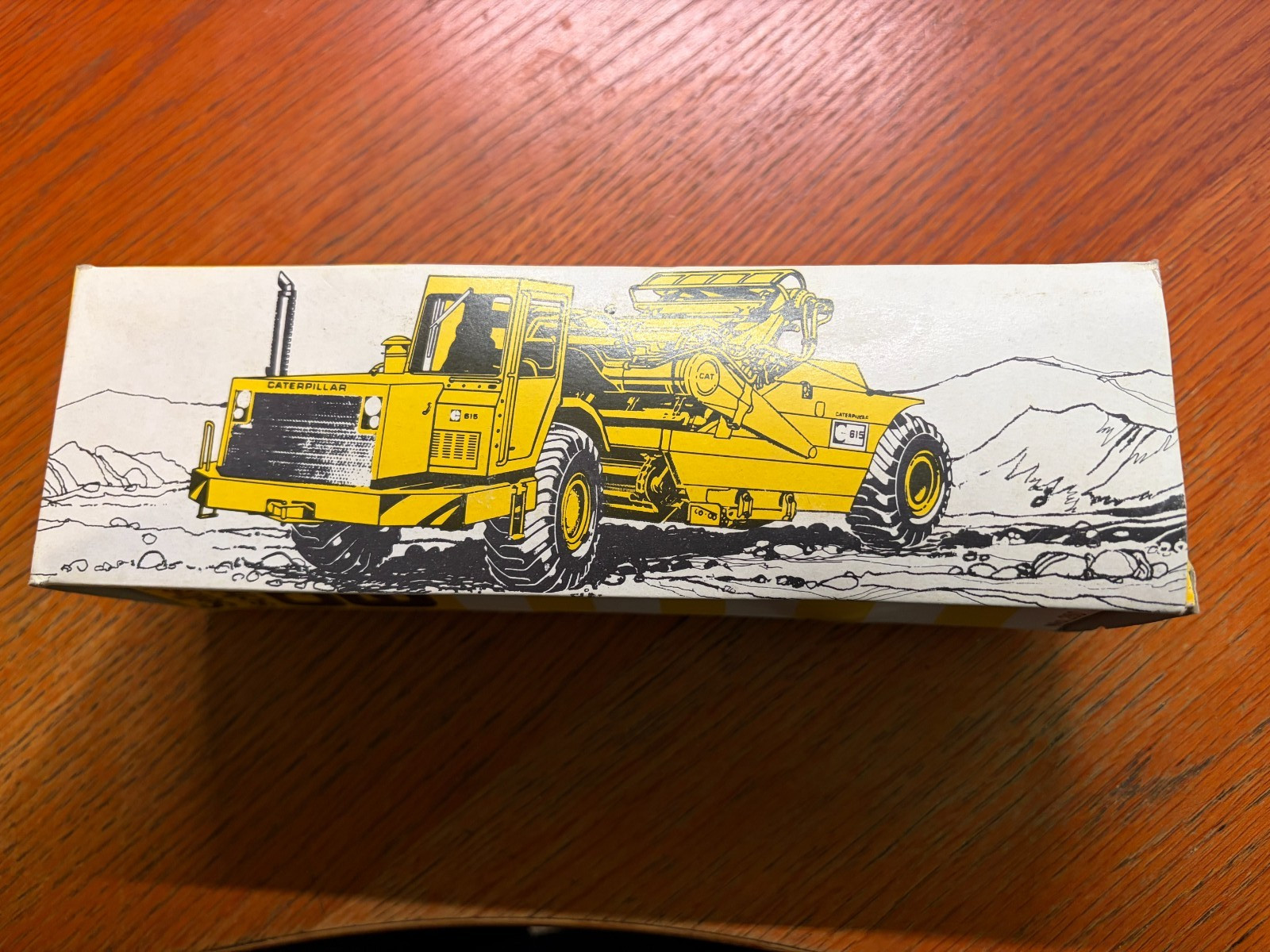 Caterpillar Cat 615 Elevating Scraper – NZG 1:50 Scale Diecast Model NEW