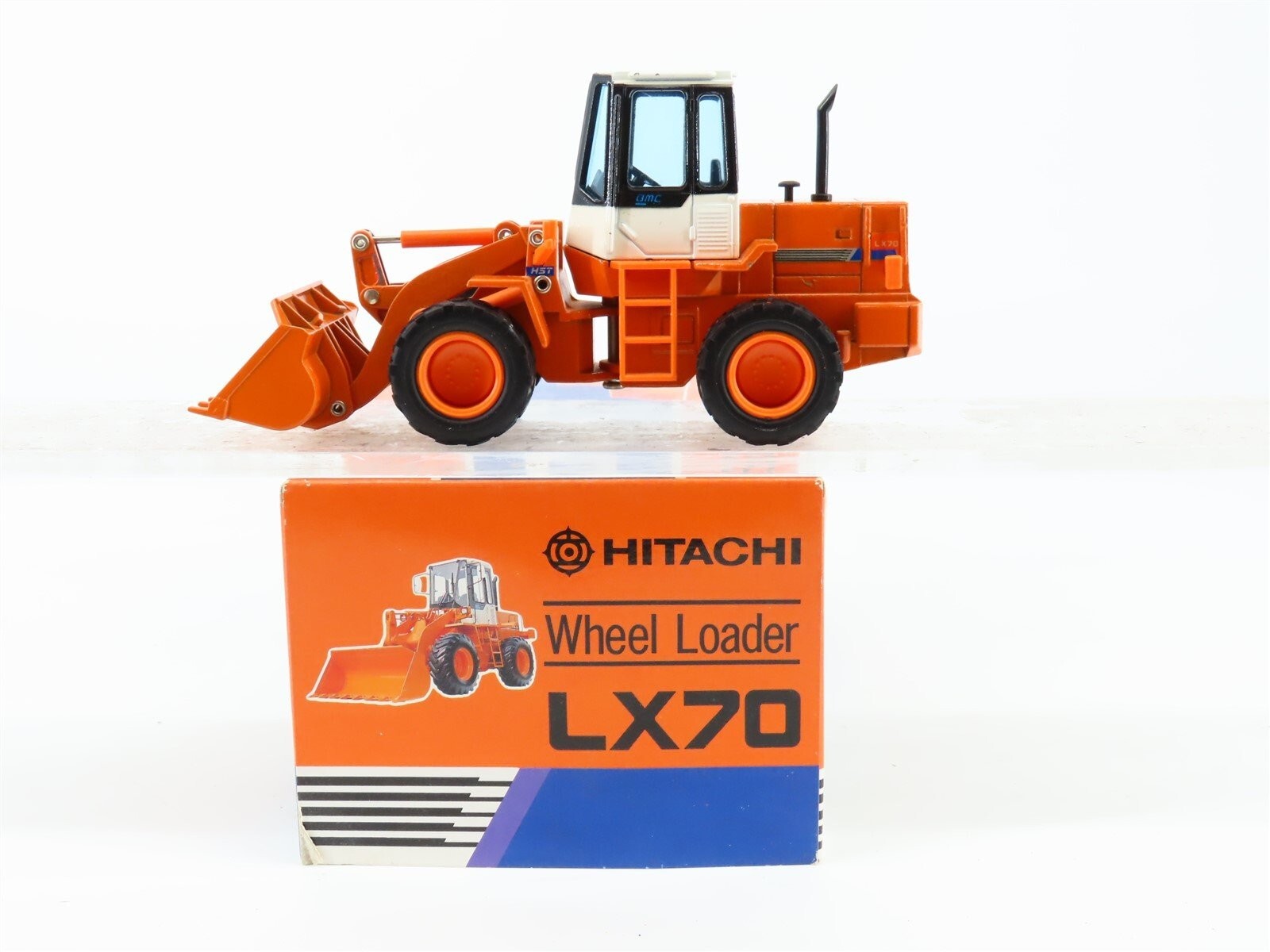 Hitachi LX70 Wheel Loader – Shinsei 1:40 Scale Diecast Model #619