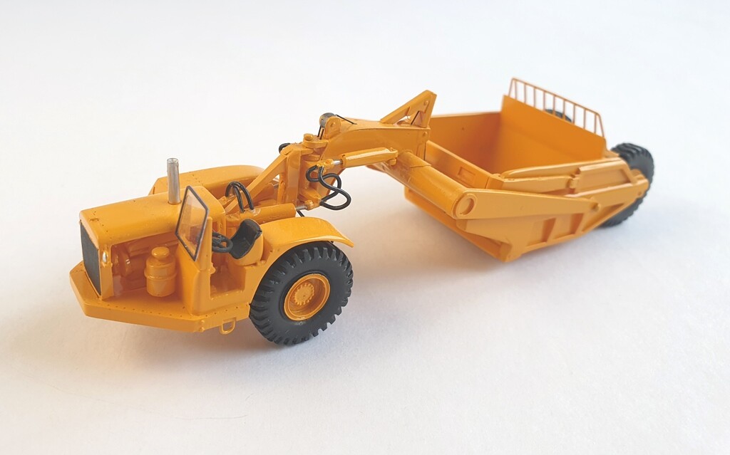 HO 1/87 CAT DW21 scraper – Custom Made Resin Model