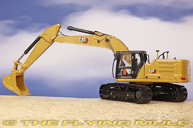 Diecast Masters 1:50 330 Excavator