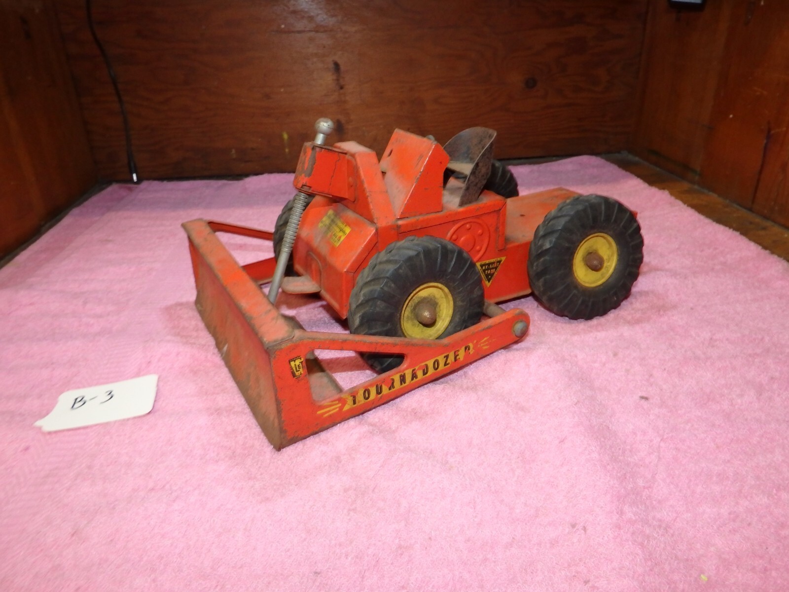 VINTAGE 54/55 NYLINT Tournatractor DIECAST PRESSED STEEL RUBBER-WHEELED DOZER