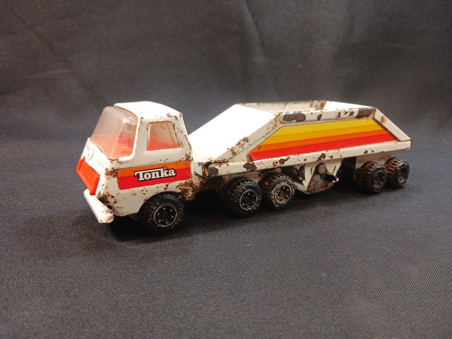 Vintage RARE TONKA BOTTOM Belly DUMP TRUCK White Orange Trailer Semi Toy Metal