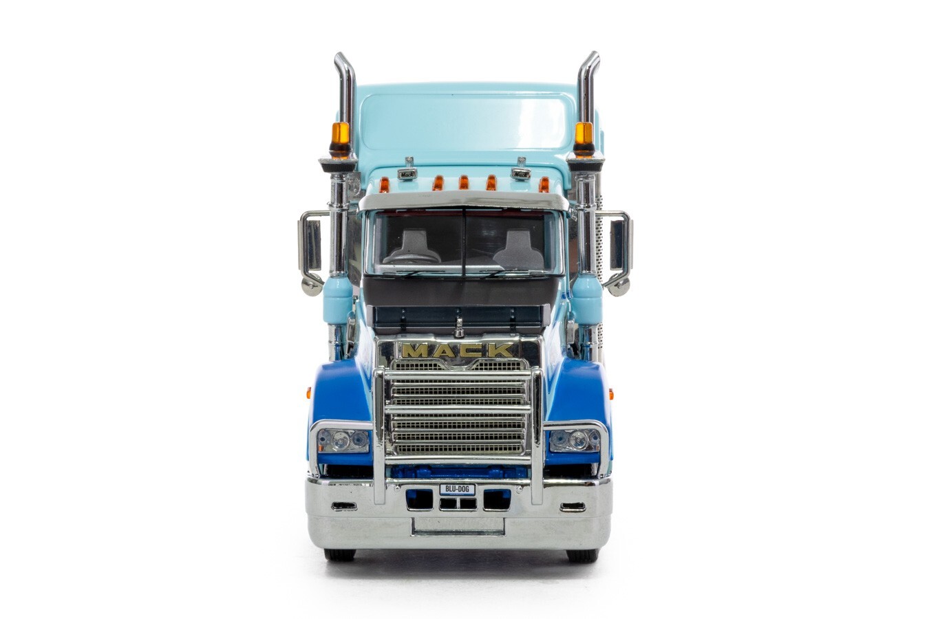 Mack Super-Liner Late Edition – Light Blue – Drake 1:50 Scale Model #Z01511 New