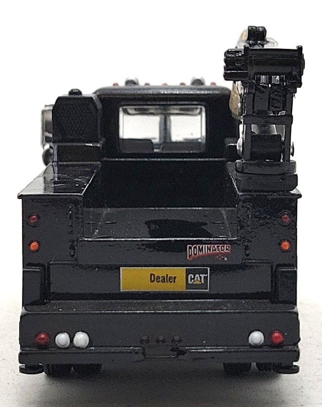 Norscot 55138 1:50 Caterpillar Black Dealer Service Truck NIB
