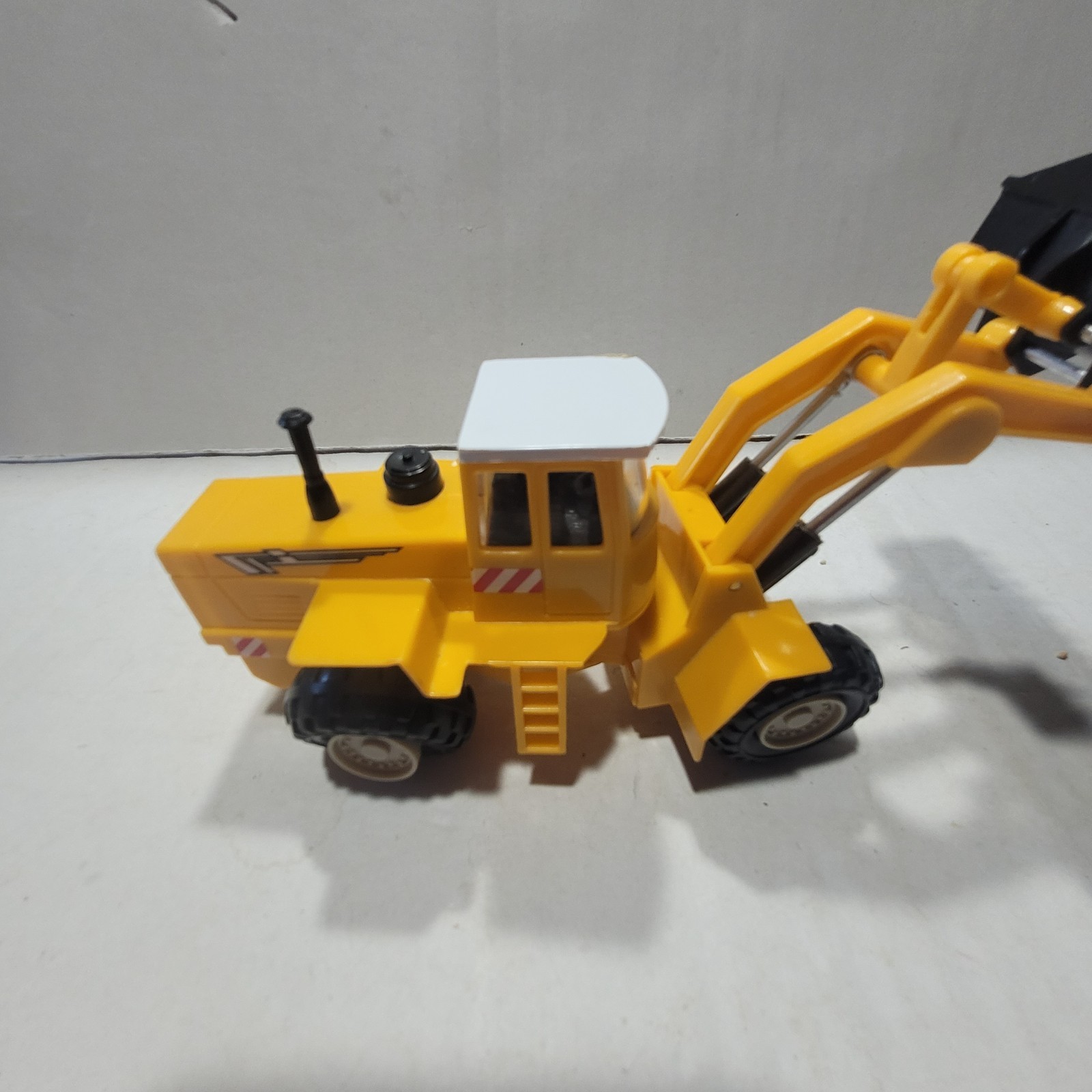 1998 KenToys Lot Of 3 Construction Vechicles Loader Cement Dump Trucks VGUC CB