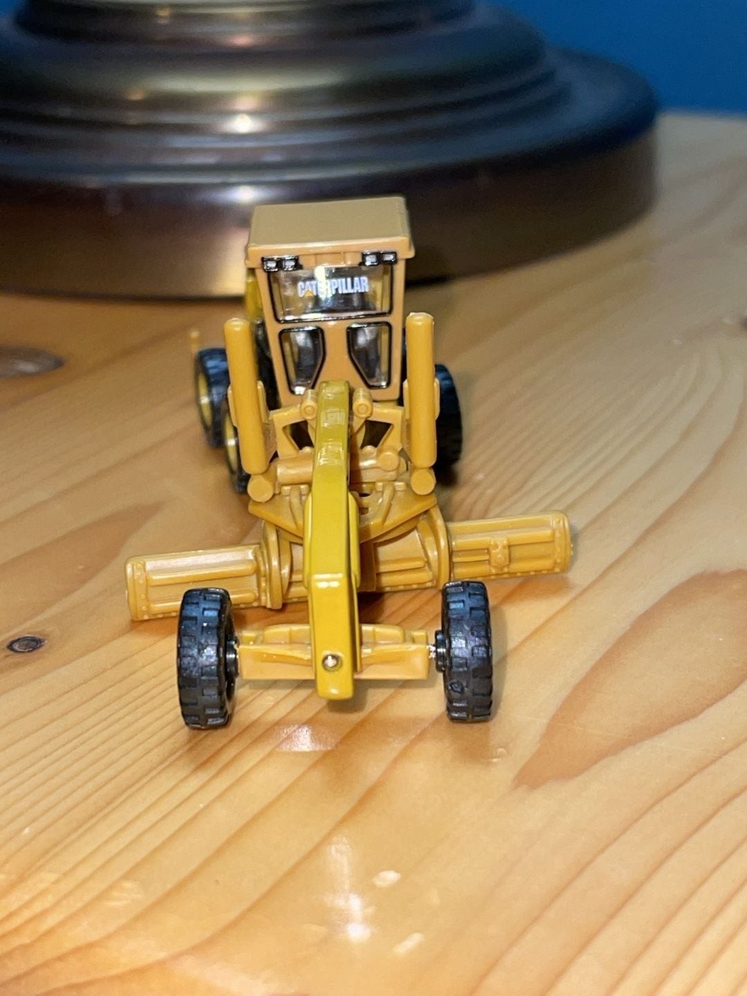 Caterpillar CAT 163H VHP Plus Motor Grader Diecast Construction Toy