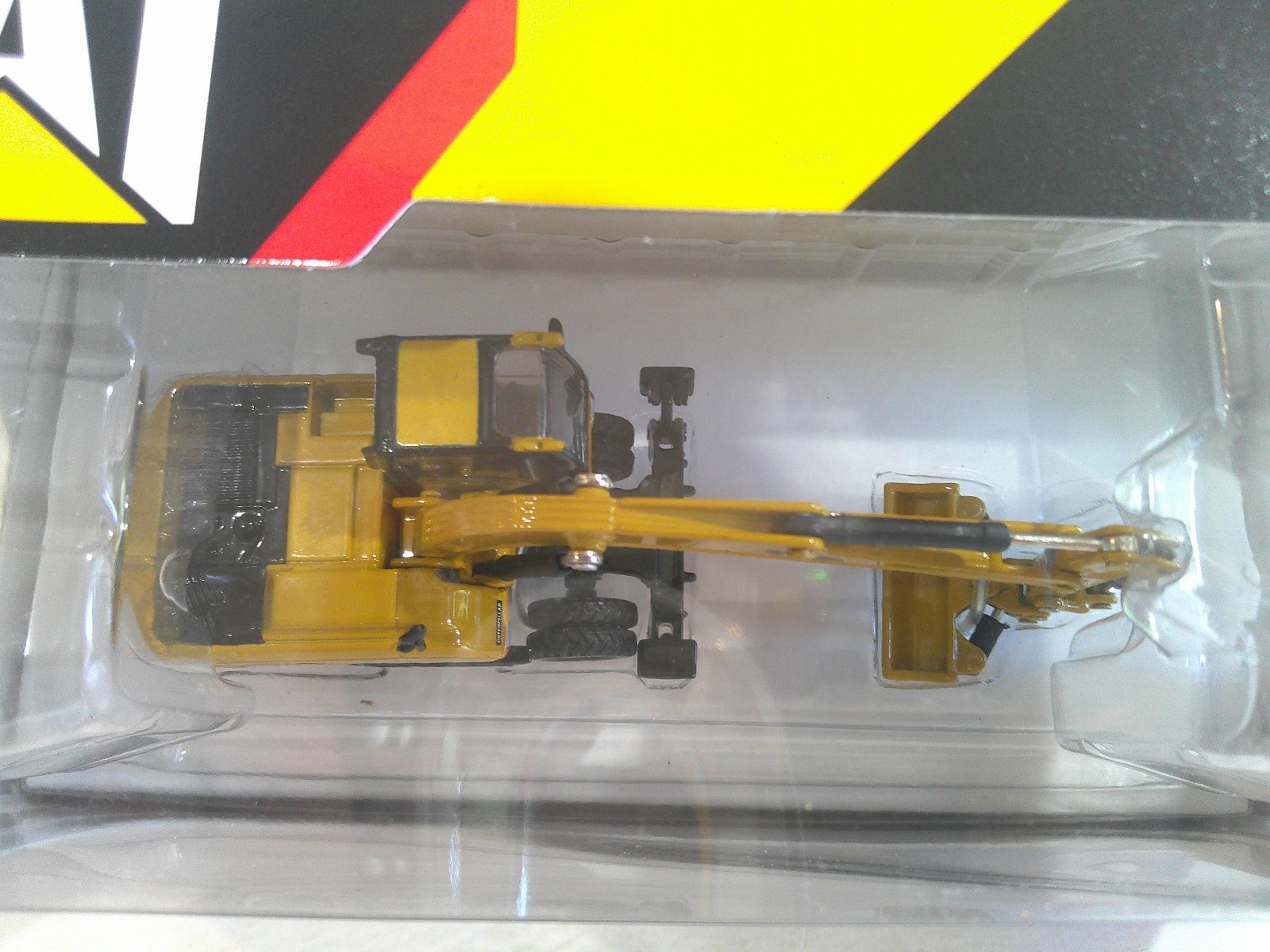 Norscot CAT M318D Wheel Excavator 1:87 Scale Yellow Very Good Sealed Box