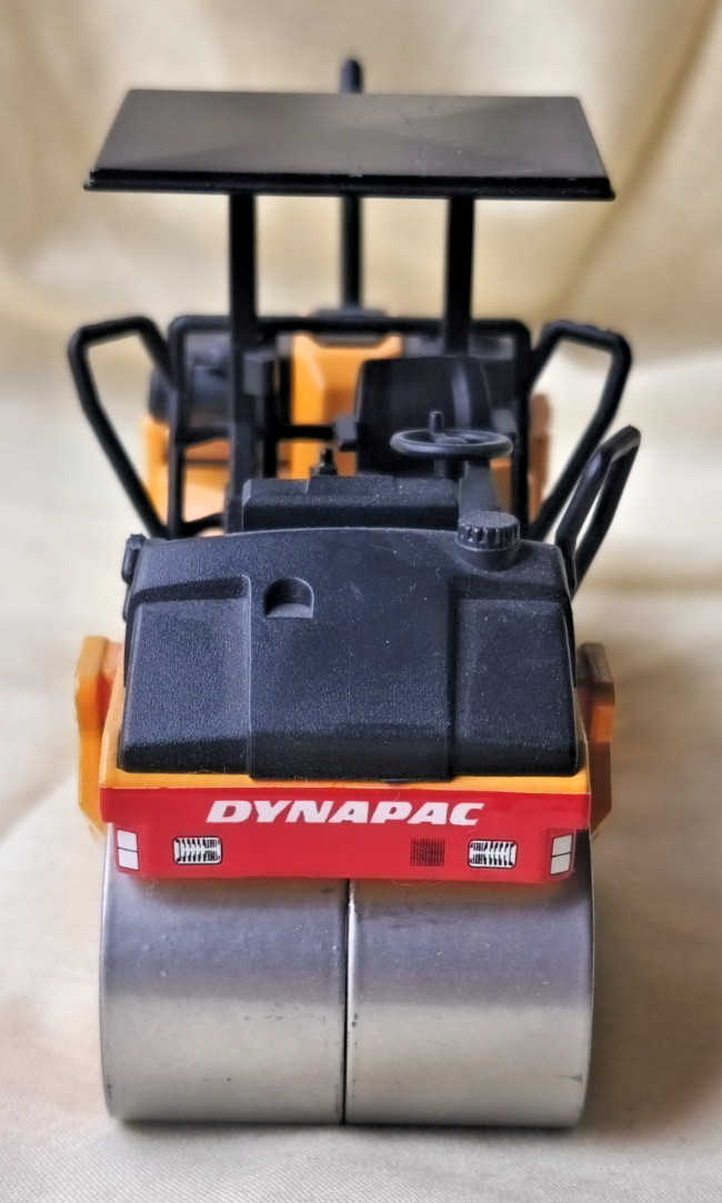 JOAL CC232 1:35 DYNAPAC RAMMER