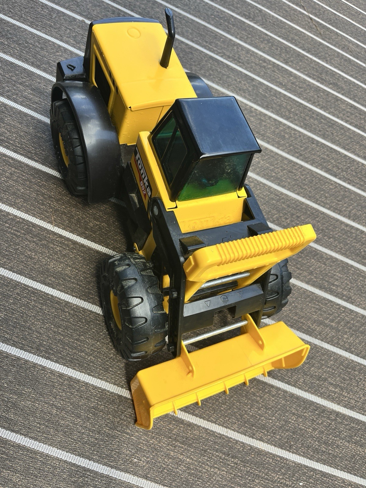 Tonka Steel Classics Front Loader 952 Steel Construction Vehicle Toy