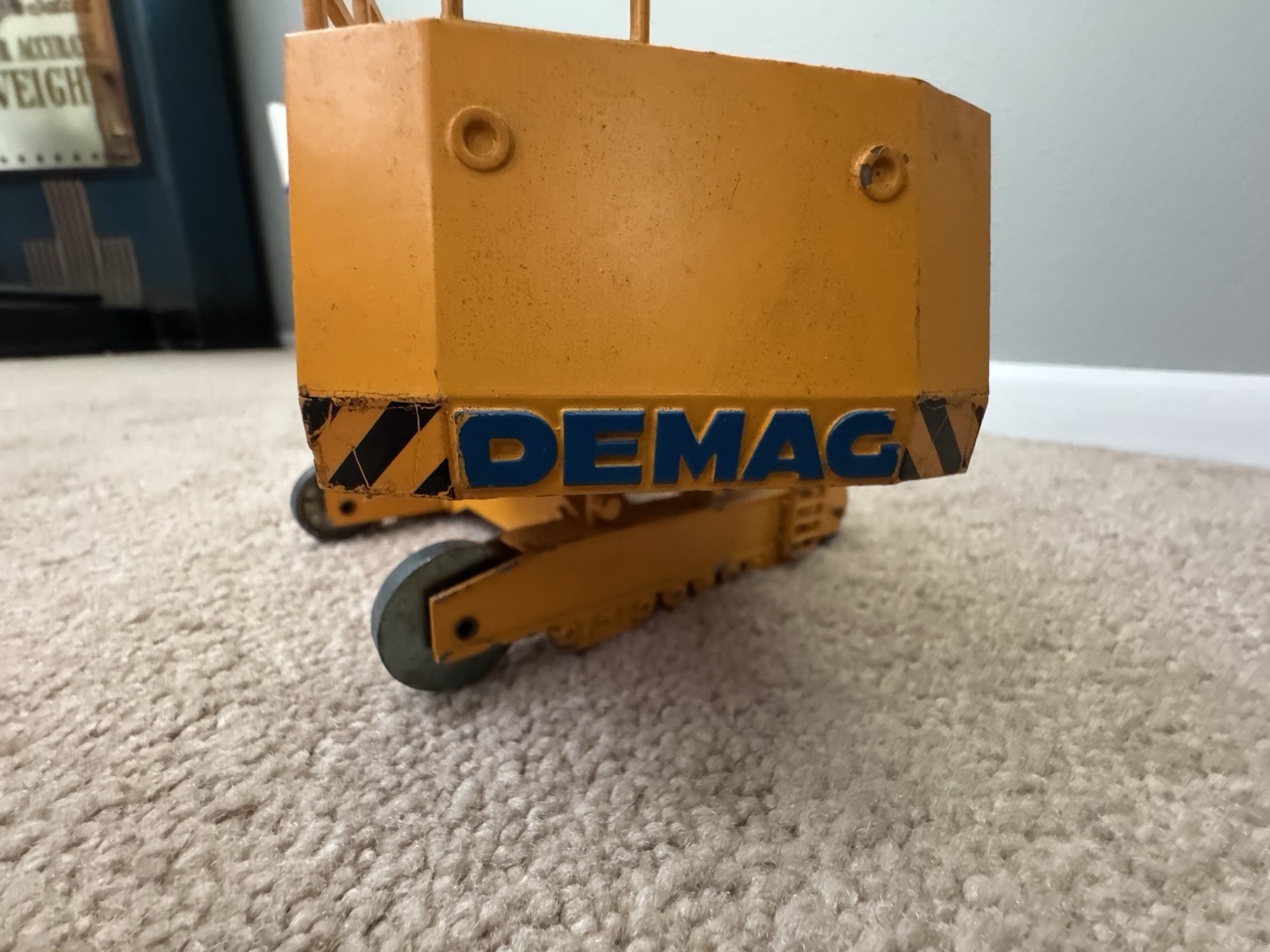 Vintage NZG 1/50 Scale Die-Cast Demag H185 Crawler Excavator Germany As Is Nice