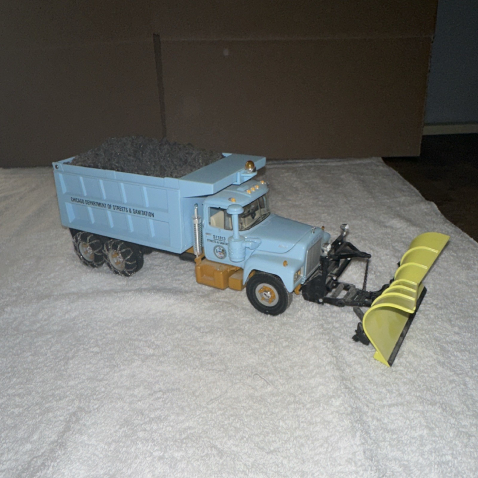 Mack Chicago Dept Streets & Sanitation Dump Truck Snow Plow Blue S11813