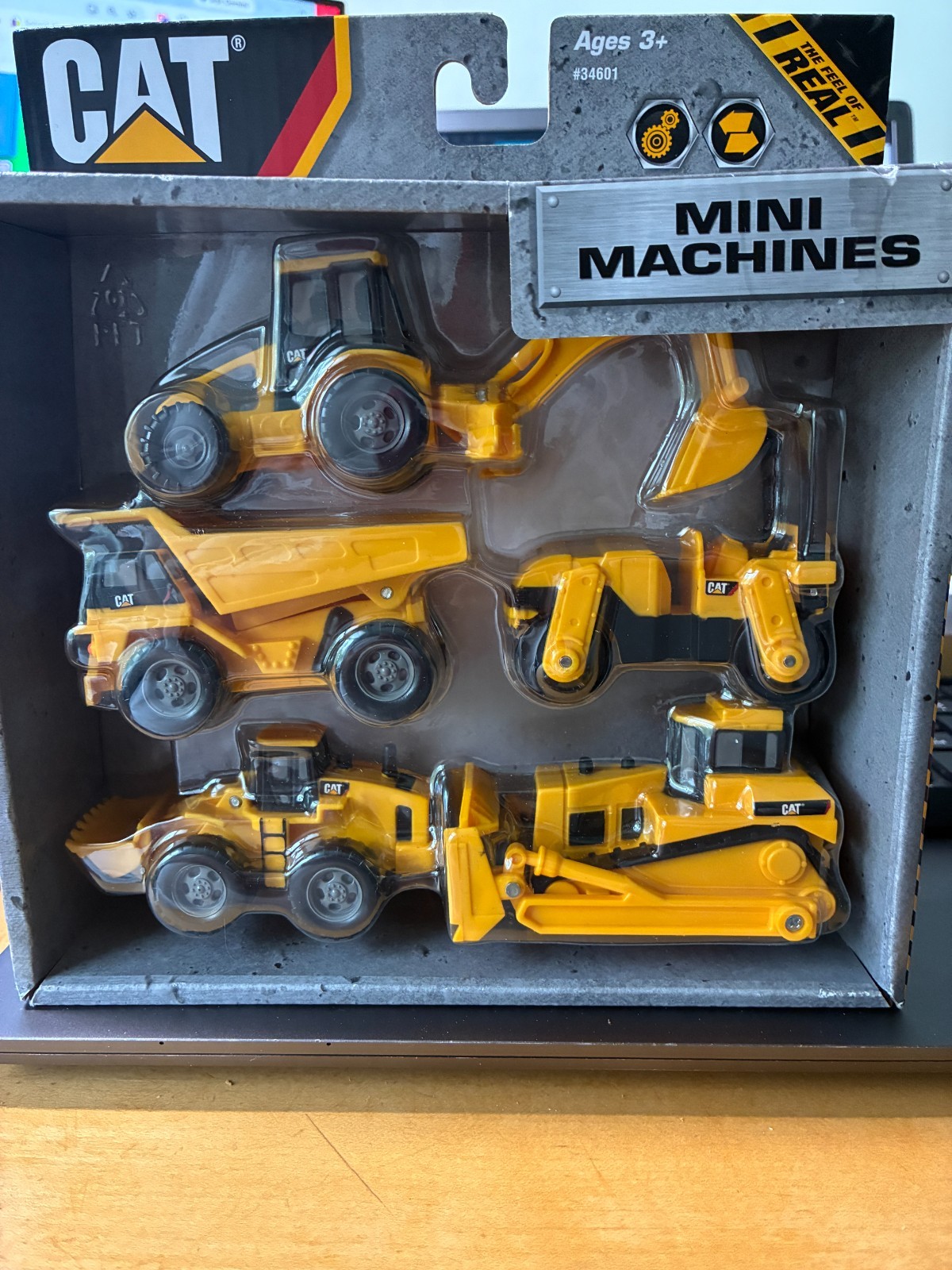 Caterpillar Mini Machines Construction Toys 5 Piece Set New 2011