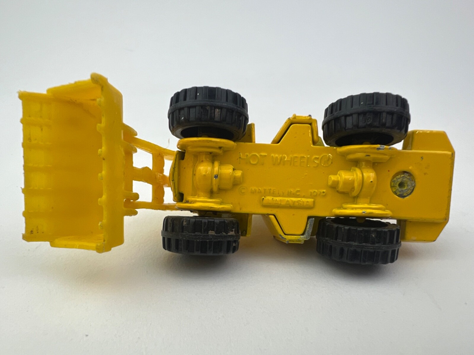 Hot Wheels Heavy Duty Articulated Loader in Yellow 1979