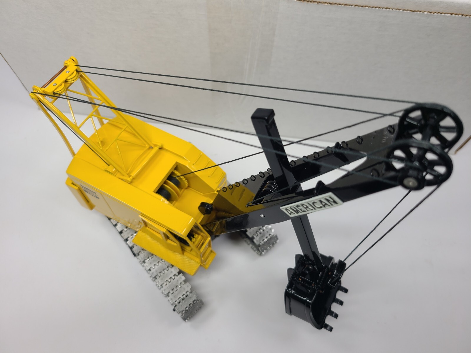 American 995C Cable Shovel – EMD 1:50 Scale Metal/Resin Model #N133 New