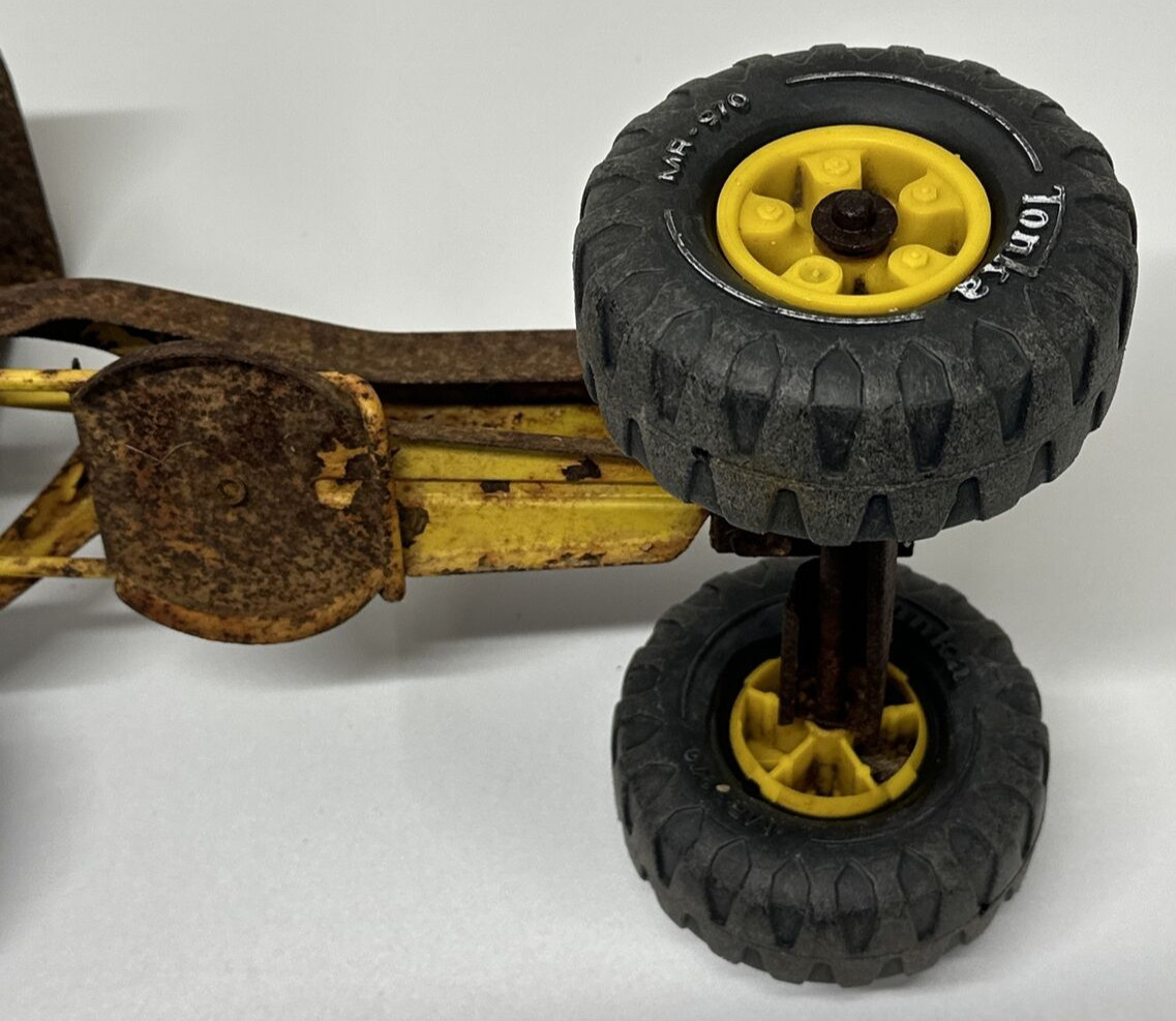Vintage Tonka Road Grader 1960s? 70’s? Toy Pressed Metal Yellow Approx. 17” Long