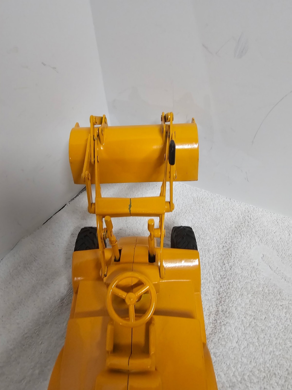 Vintage 1960s ERTL Caterpillar 944 Traxcavator 1:24 Diecast Loader w/ Box EUC