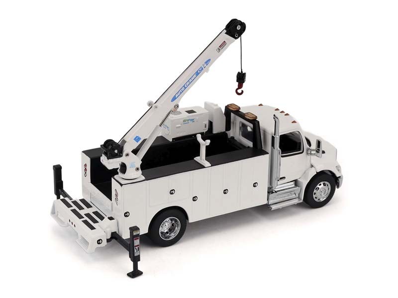 Peterbilt Model 536 Auto-Crane Diecast 1:50 Scale Model – Diecast Masters 71214