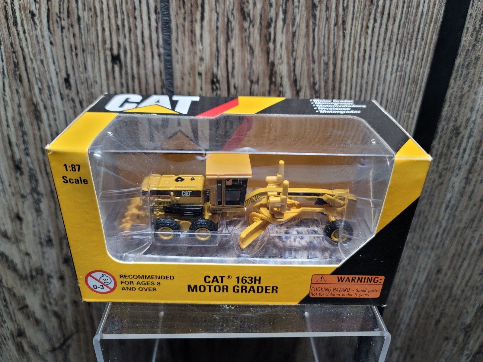 Cat 163H Motor Grader 1:87 Scale Metal Model Norscot 55403 NIB