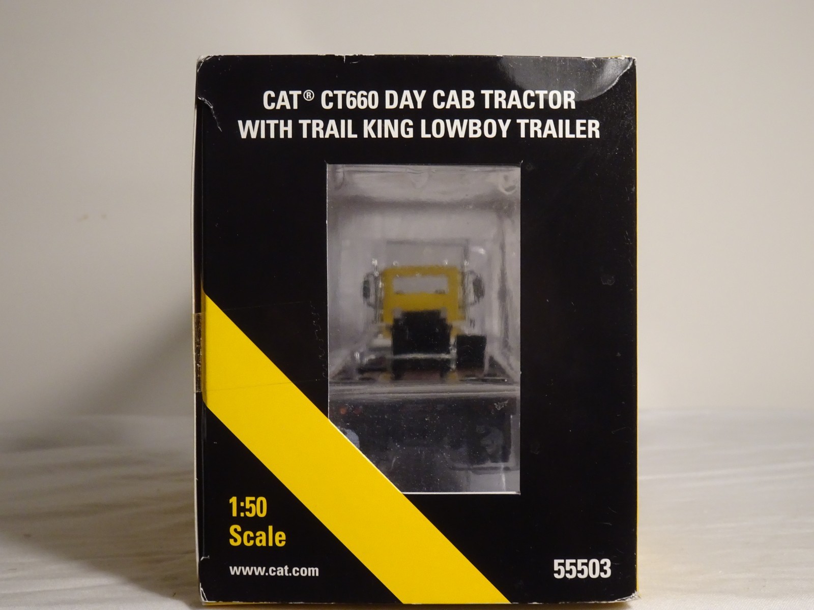 Cat 1:50 CT 660 Day CAB Tractor with Trail King Low Boy Trailer – 55503