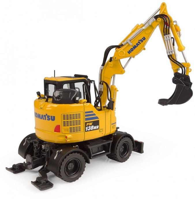 UNIVERSAL HOBBIES – Construction Equipment – KOMATSU PW138-MR11 – 1/50 – UH8190