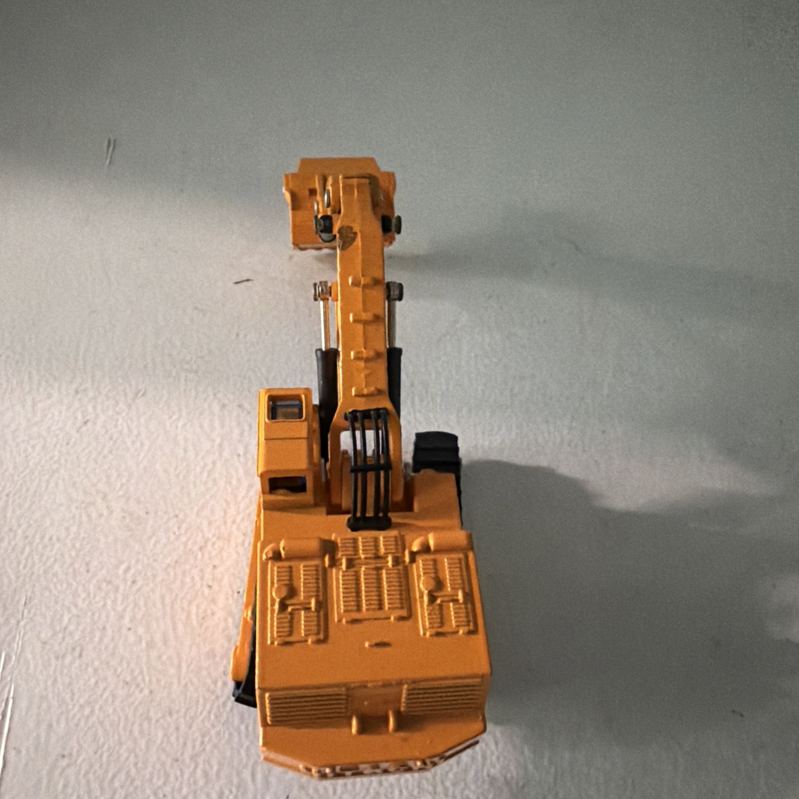 Shinsei 29 Hitachi UH20 Loader Shovel Diecast Construction – Made In Japan 1/50
