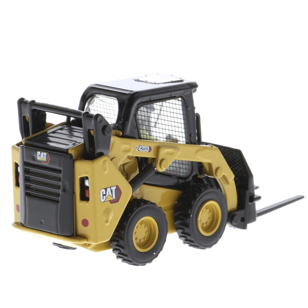 DIECAST MASTER 1/50 CAT YELLOW 242D3 COMPACT SKID STEER LOADER FIRST GEAR