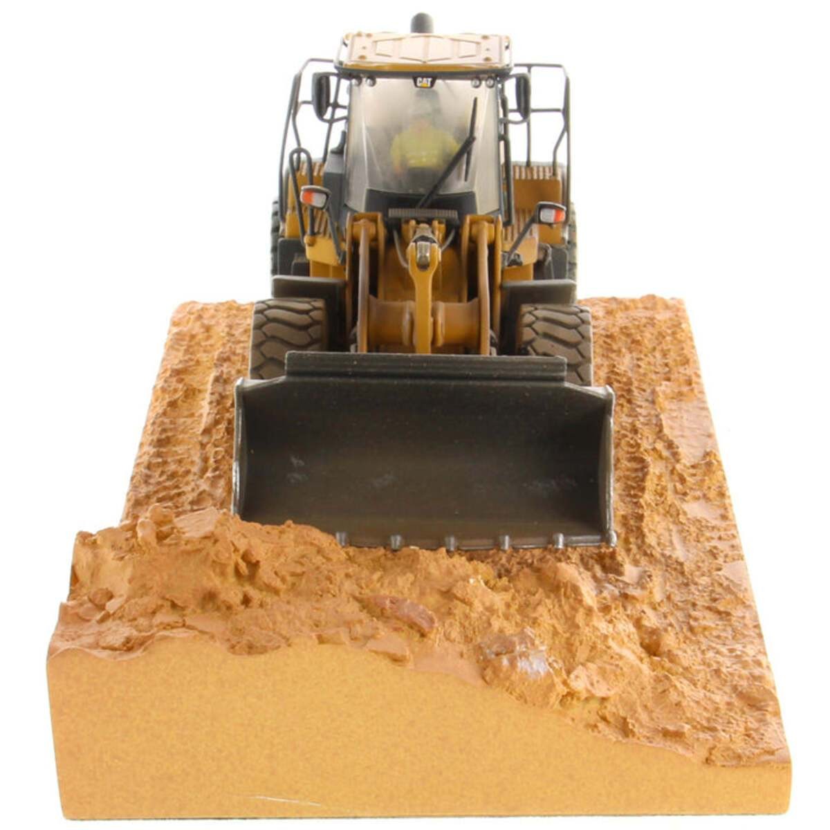 DieCast Masters 85703 1:50 Caterpillar 966M Medium Wheel Loader