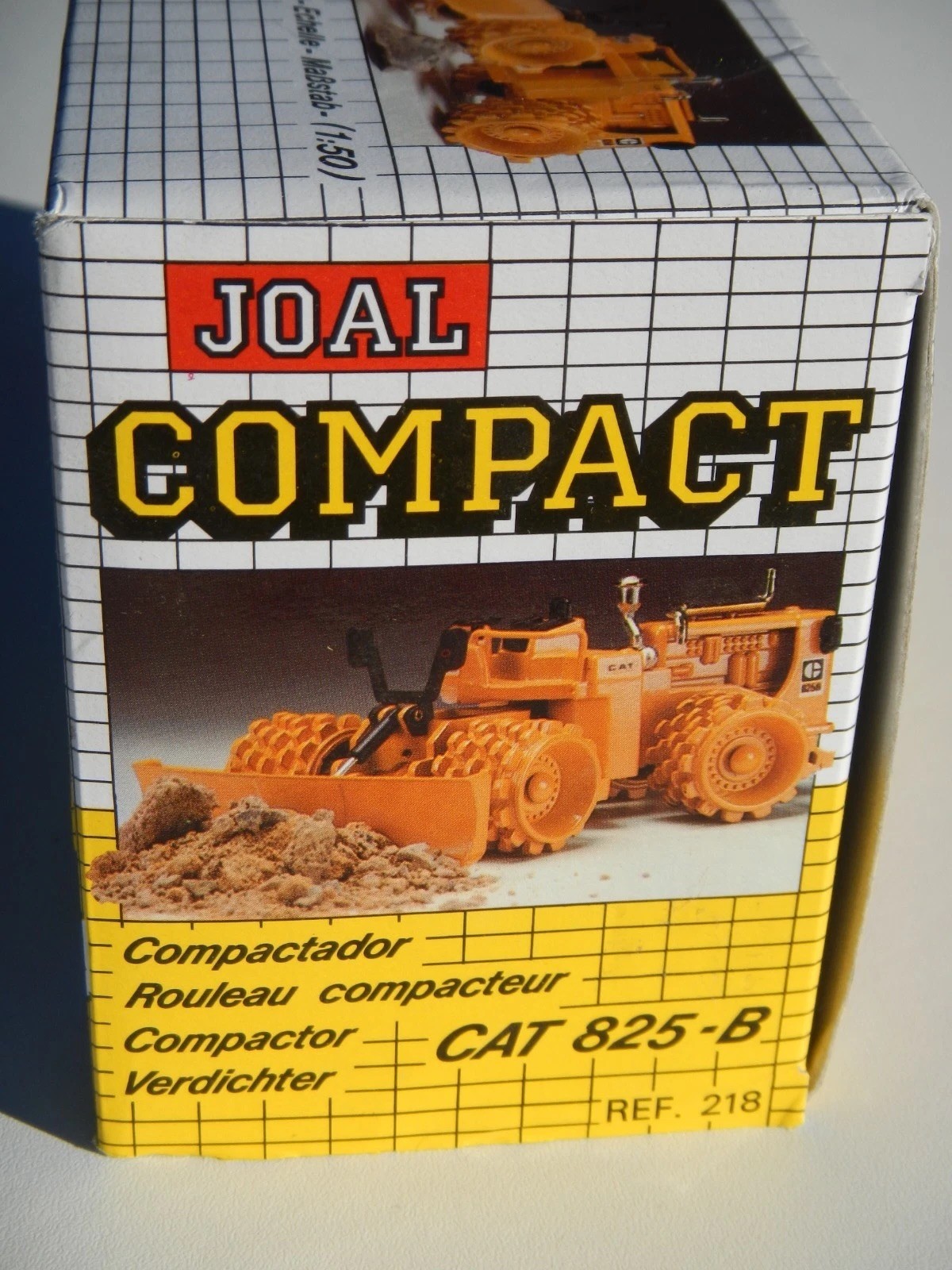 JOAL COMPACT CATERPILLAR 825-B COMPACTOR 1:50