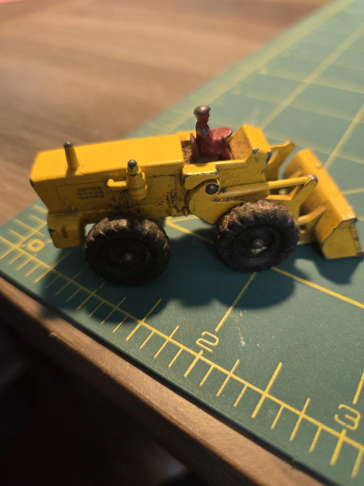Vintage 1960s Aveling-Barford Tractor Shovel No. 43 Made In England By Lesney