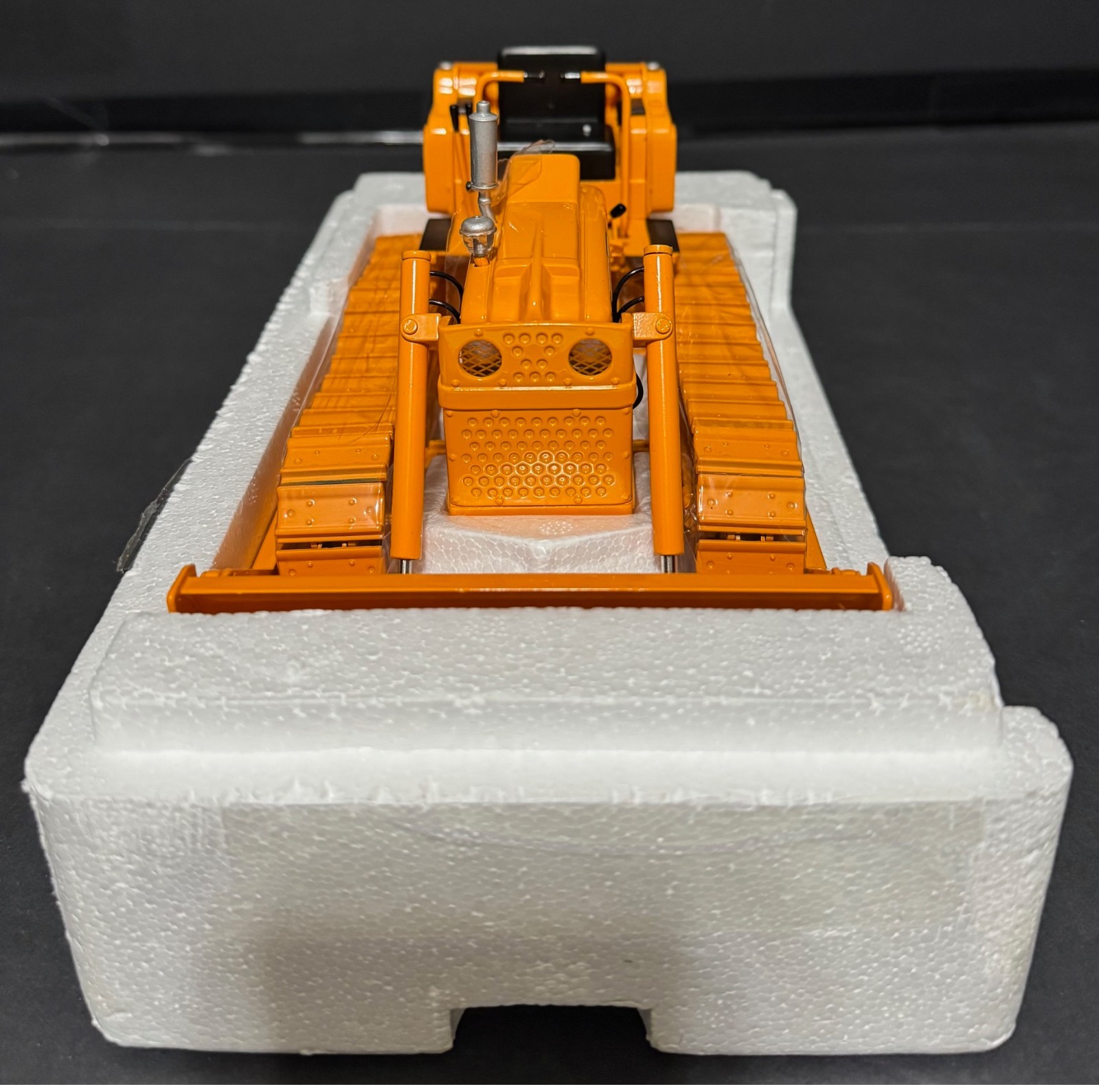 Minneapolis-Moline SCT 233 Highly Detailed Two Star Crawler with Blade