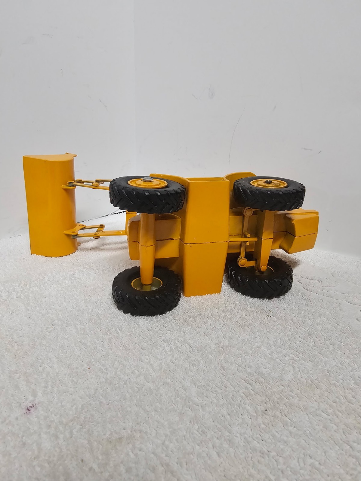 Vintage 1960s ERTL Caterpillar 944 Traxcavator 1:24 Diecast Loader w/ Box EUC