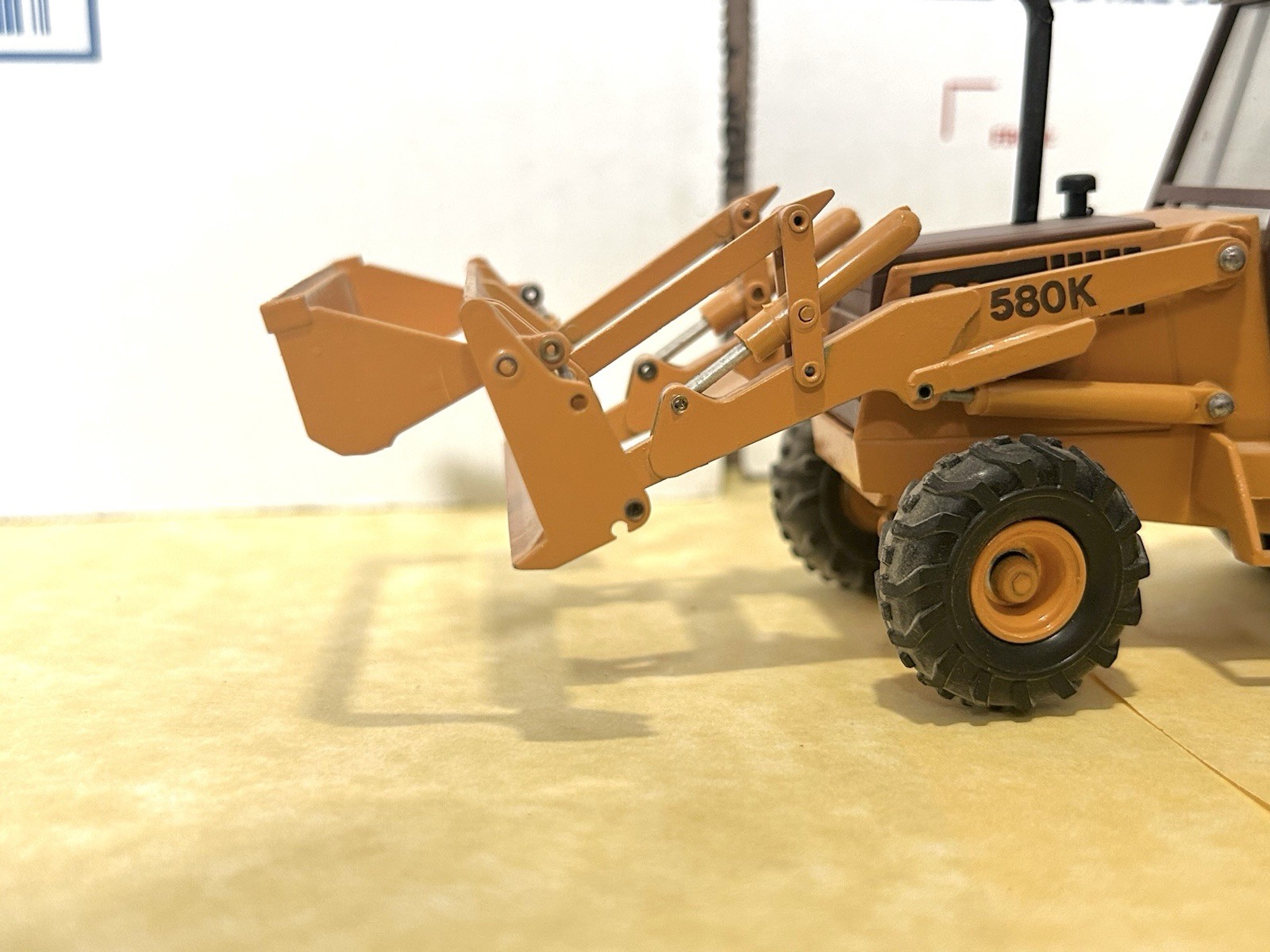 Conrad 1/35 Scale Case 580K Loader-Backhoe (Side-Shift Version) w/Extendahoe!
